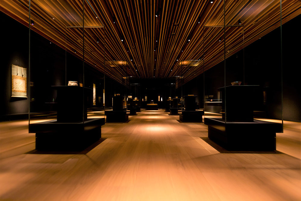 藤田美術館　展示室「蔵」