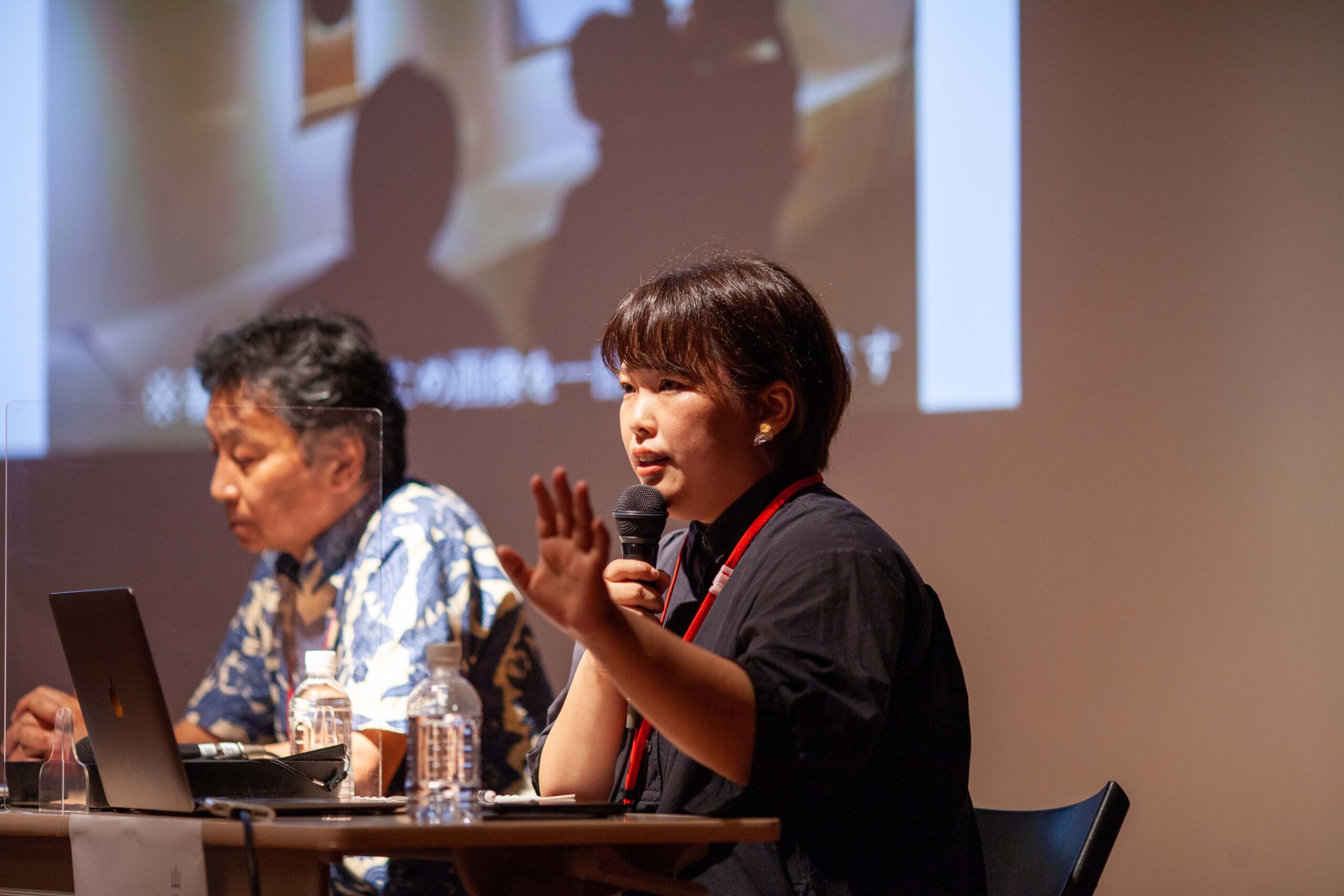『美術館と対話型鑑賞』トークの様子