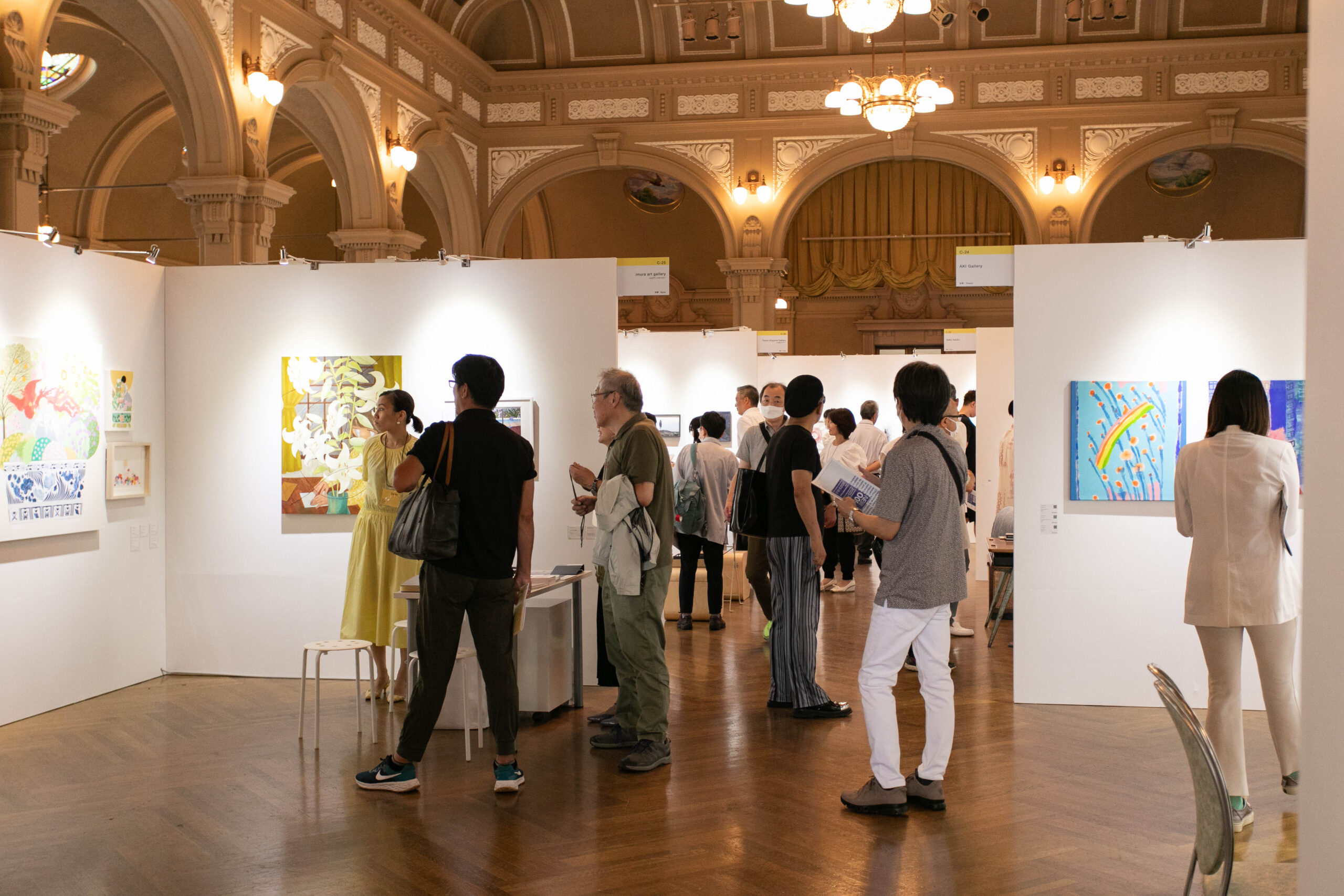 ART OSAKA 2023 Galleriesセクションの様子