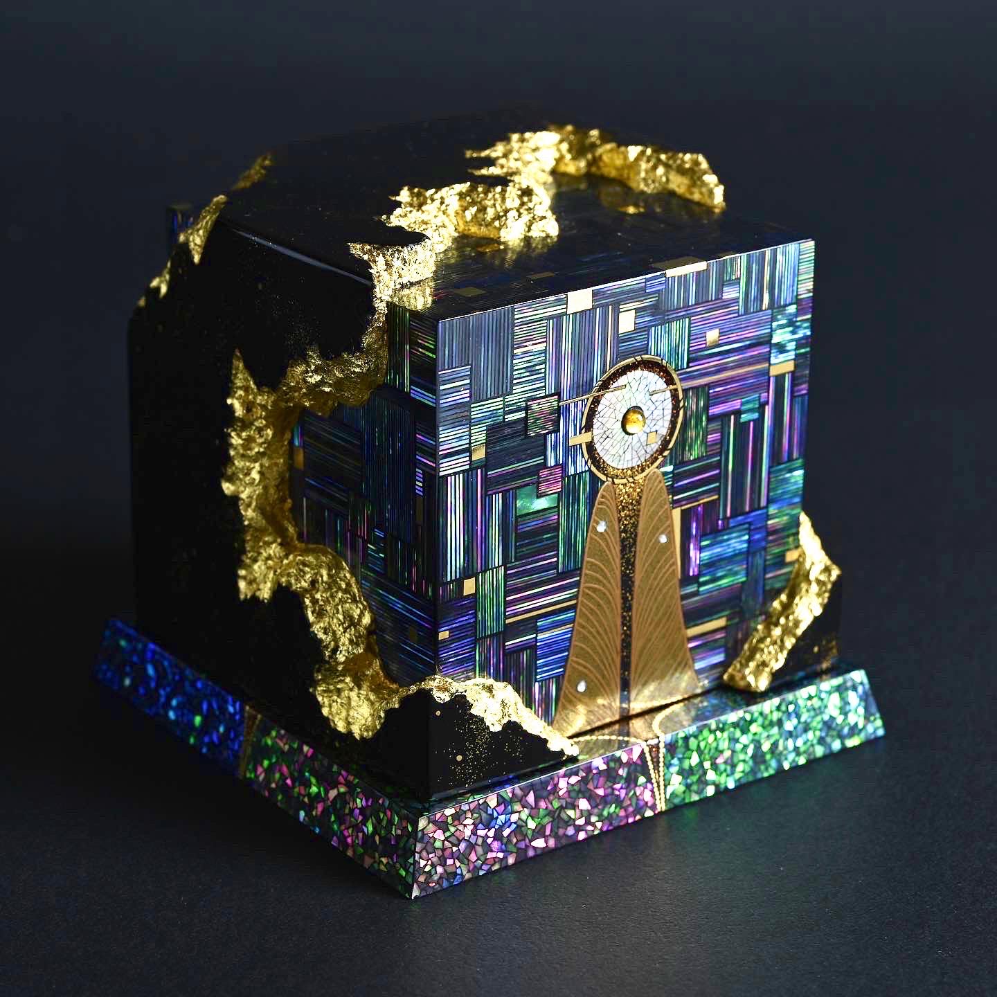 佐野圭亮《宙の玄室》