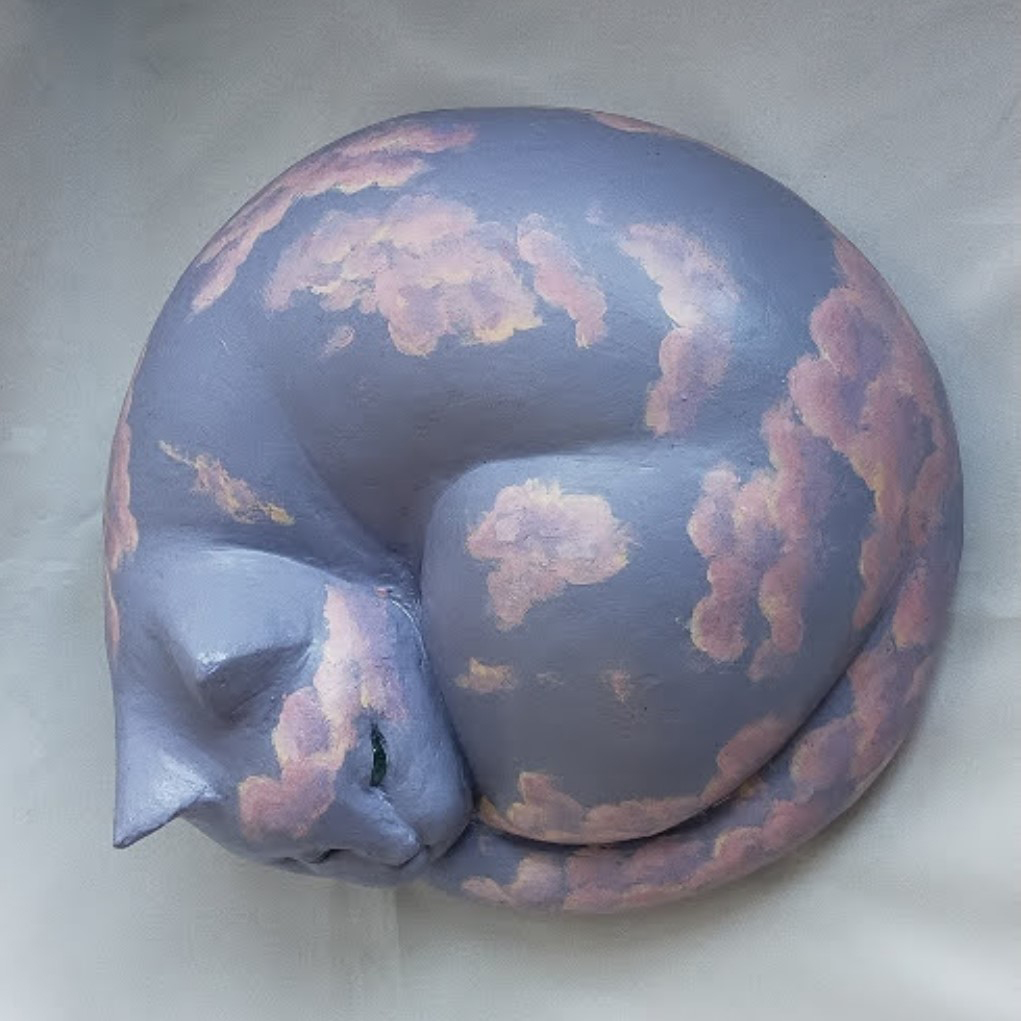 《そらねこ》2023年　スタイロフォーム、アクリル、水晶　W23.0 × D23.0 × H10.0cm