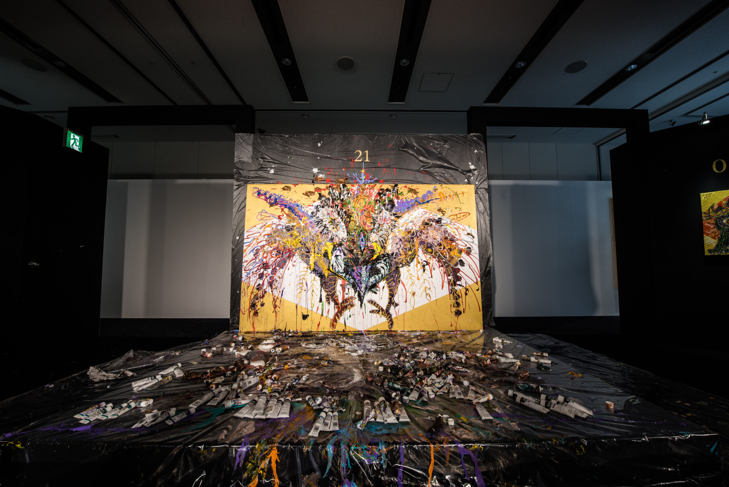 小松美羽展「神獣～エリア21～」会場風景