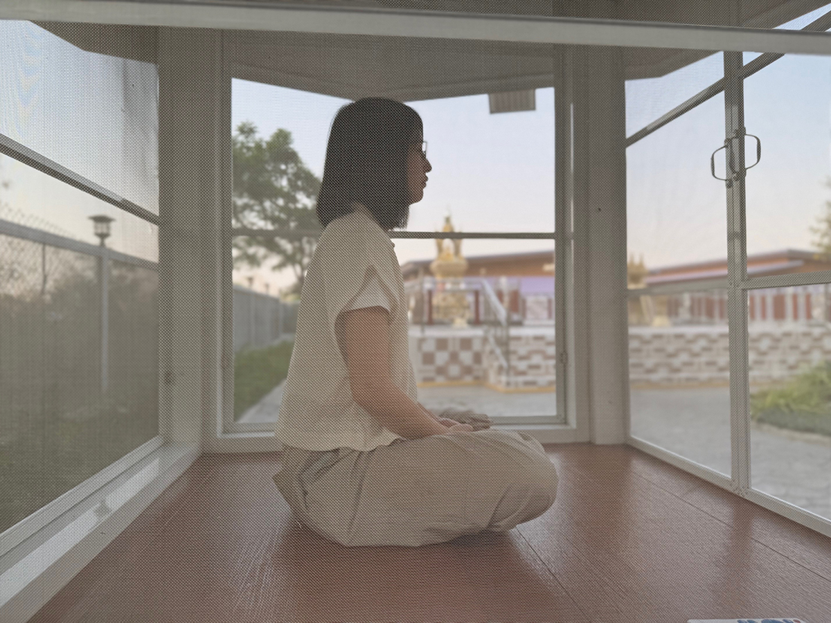 瞑想する小松美羽