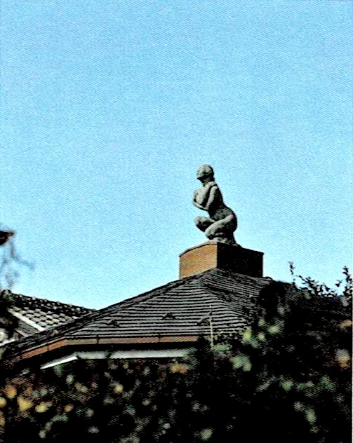 朝倉文夫「浴光」(1921)