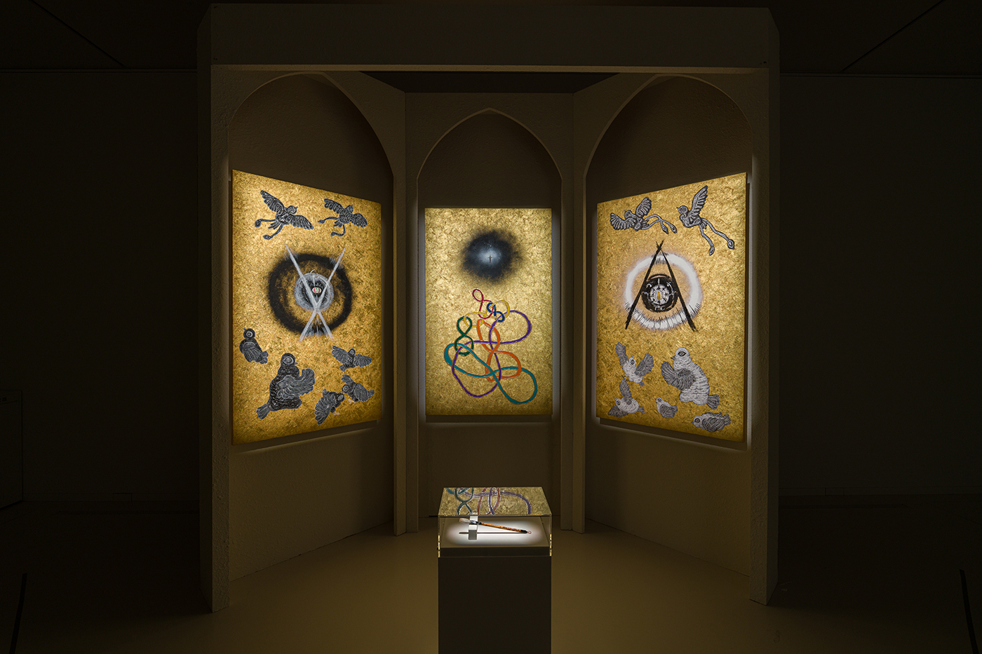 小松美羽《聖なる接続》画像