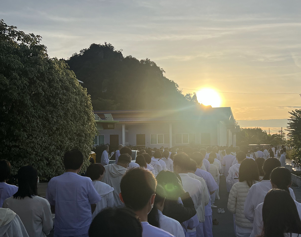 ナコンサワンの夜明け